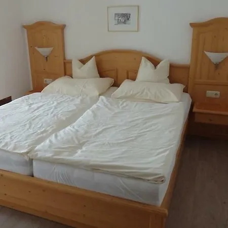 Relly * Ζέεφελντ